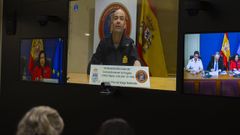 El comandante de la Crist�bal Col�n, Gabriel Pita da Veiga, en videconferencia con Margarita Robles.
