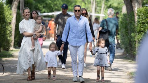 Marta Ortega y Carlos Torretta, con su hija y sus sobrinas
