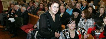 Socorro Ortega, Rosario Porto y la peque�a Asunta y en el banco, Francisco Porto