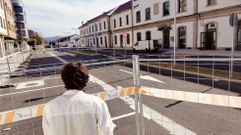 Las obras est�n terminadas desde hace semanas, pero la plaza de la Estaci�n de Monforte contin�a vallada y cerrada al tr�fico