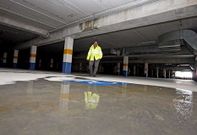 Infraestructuras que fueron incluidas en el Plan E como el p�rking boirense de A Boqueira da Negral siguen sin funcionar.