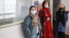 Susana Gra�a , Elena L�pez y Esther Guimare, de la Asociaci�n Affinor y afectadas por fibromialgia
