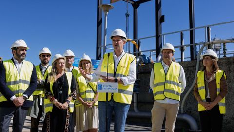 Alfonso Rueda visitó las obras de la EDAR de Sada.