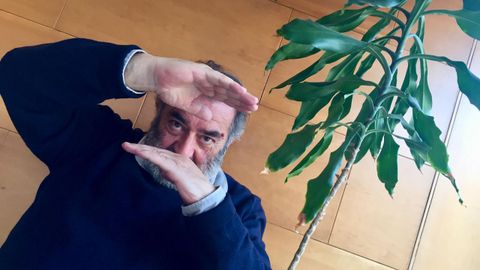 El fot�grafo Vari Caram�s