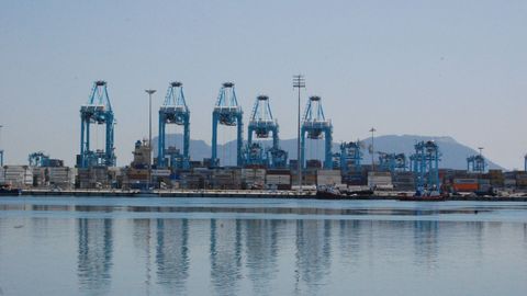 Imagen de archivo de la baha del puerto de Algeciras.