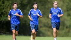 Carlos Hern�ndez, Marco Sangalli y Rafa M�jica, durante el entrenamiento de esta ma�ana en El Requex�n
