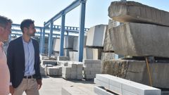 El director xeral de Planificaci�n Enerx�tica e Minas, Pablo Fern�ndez Vila, visit� la empresa Granitos Excavaciones y Contrucci�n, en A Merca.