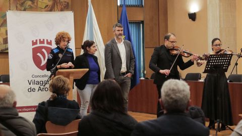 En Vilagarc�a a lectura do manifesto correu a cargo da polic�a local Dolores G�mez