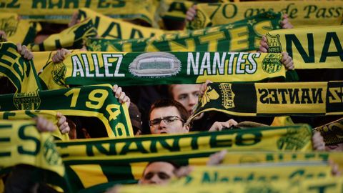 Los seguidores del Nantes apoyaron a su equipo ante el ETG.