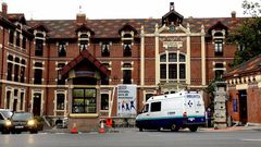 Vista de las urgencias del Hospital Universitario de Basurto, en Bilbao, donde el Servicio Vasco de Salud ha activado el protocolo de actuaci�n ante casos sospechosos de �bola