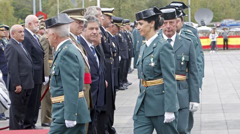 Fiesta de la Guardia Civil. Imposici�n de medallas