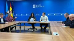 Alfonso Villares, conselleiro de Mar, reunido con los presidentes de las federaciones de cofrad�as gallega, coru�esa, lucense y pontevedresa para definir las ayudas a los afectados por la mortandad de bivalvos