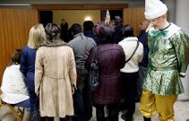 La plataforma escenific� en la asamblea el �incumplimiento� de las promesas de Feijoo.