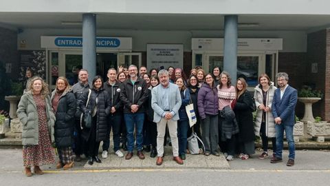 Foto de familia de los participantes en el encuentro que tuvo lugar en el CIFP Montecelo, en Pontevedra
