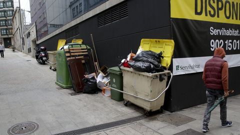 Las calles de la ciudad amanecieron el martes llenas de basura