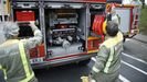Imagen de archivo de dos miembros del Servizo de Prevencin e Defensa contra os Incendios Forestais de la Xunta de Galicia (SPIF).