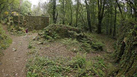 Senda peatonal hasta la aldea de Xei