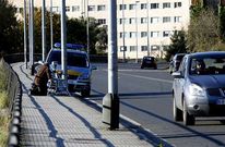 Un control de velocidad con radar instalado en la calle Clara Campoamor de Santiago. 