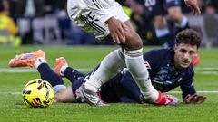 Pablo Dur�n complet� pese a las molestias la primera parte del Real Madrid-Celta.