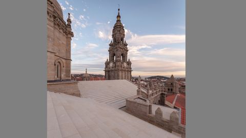 Restauraci�n de las cubiertas de la Catedral de Santiago, en su nave principal y crucero