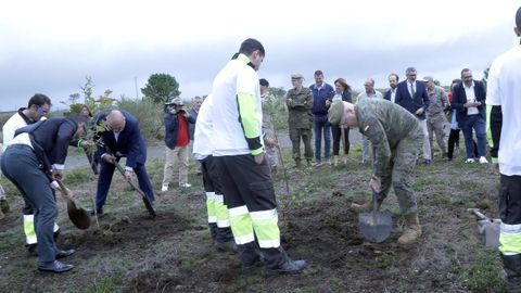 INAUGURACION DEL BOSQUE DEFENSA-IBERDROLA EN LA ESTACION DE VIGILANCIA AEREA EVA 10 DEL BARBANZA