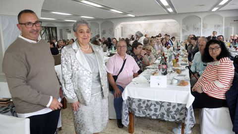 Celebracin del 25 aniversario de la asociacin AMICOS en el  Restaurante Trapeiro, Lousame