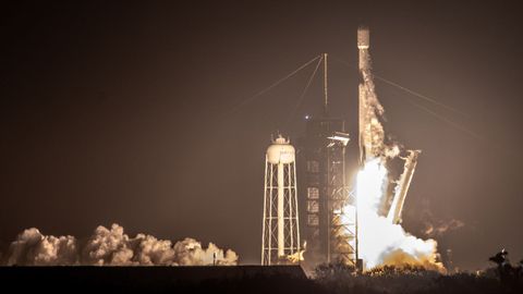 Estados Unidos lanza el m�dulo Odiseo, su primera misi�n a la Luna desde 1972