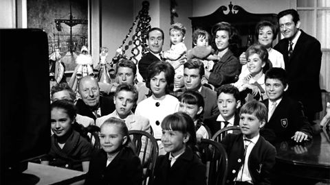 Fotograma de la pel�cula 'La gran familia'