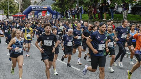 Carrera solidaria de la Polic�a Nacional en Ourense