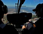 El comisario jefe ha puesto la nave de altas prestaciones al servicio de la lucha contra incendios. 