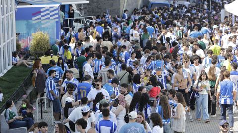 Ambiente de la Fan Zone deportivista.