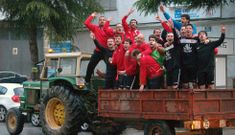 La plantilla del Chantada Atl�tico celebr� por las calles de la capital del Asma su ascenso de categor�a