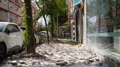Im�genes de los destrozos causado los terremotos en la provincia de Granada este martes.