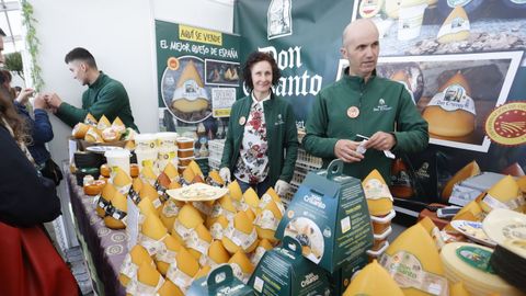 Primer d�a de la Feira do Queixo de San Sim�n da Costa en Vilalba