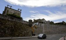 Tramo de la muralla en la calle Veramar, donde ya comenzaron los trabajos de restauraci�n.