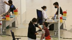 Vacunaci�n de j�venes en el FIMO de Ferrol