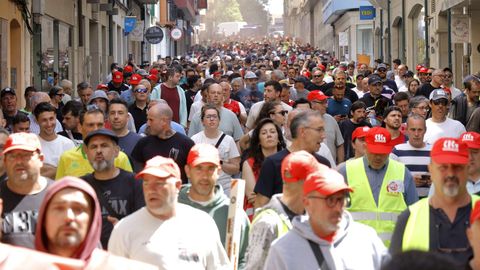 La manifestaci�n del metal por el centro de Ferrol