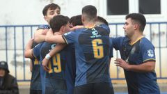 Imagen de archivo de los pobrenses festajando un tanto.