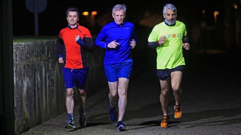 Borja Verea, Alfonso Rueda y Man Galiares, llegando a Monte Po al final de una sesin de carrera.