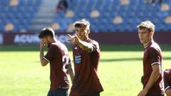 Alain Ribeiro celebra el primer gol en Pasarón