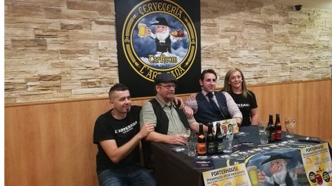 Presentaci�n de las cervezas de Porterhouse en L'Artesano.