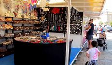 La feria multisectorial de artesan�a ya abri� hace una semana.