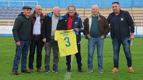 Las imgenes del partido entre el Juventud Cambados y el Alondras