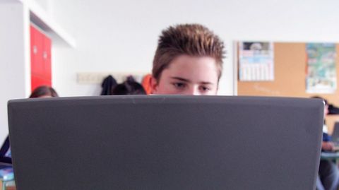 Podemos aprender das noticias con medios que serven tanto ao pensamento auditivo como visual