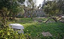 Artime conserva la estructura de la primera f�brica de Vilagarc�a, una curtidur�a de 1794.