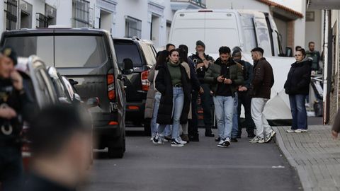 La Guardia Civil registr� la casa de los dos hermanos, situada muy cerca de la de la desaparecida