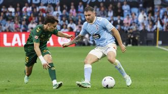 El jugador del Celta Javi Gal&aacute;n, durante el partido ante el Betis en Bala&iacute;dos.