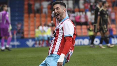 Unzueta festeja el gol que anot� frente al Cacere�o en el �ngel Carro.