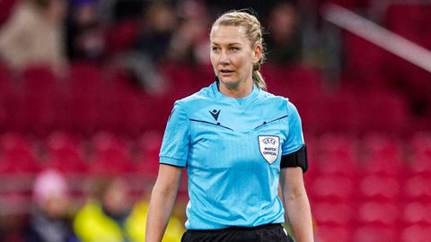 Tess Olofsson.Tess Olofsson, �rbitro y polic�a