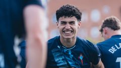 El futbolista del Celta Fortuna Andr�s Anta��n, celebrando su gol ante el Europa en el �playoff� de ascenso a Segunda.